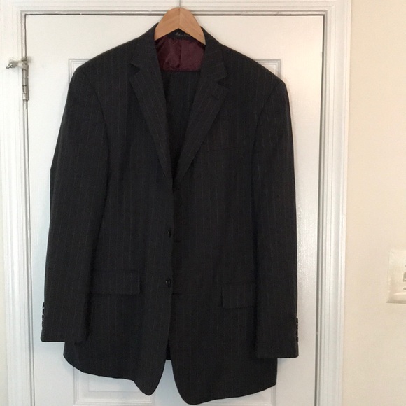 3 button 2 piece suit